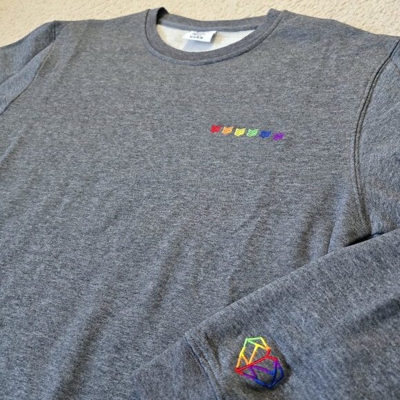 Labour of Love Tops - Labour of Love Pride Sweatshirt Size M Grey Rainbow Heart LGBTQ